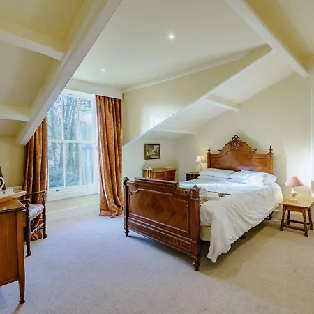 4 Bed In Village Llh03