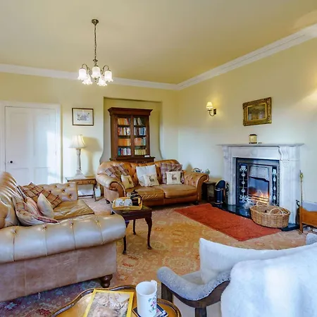4 Bed In Village Llh03 * Hawkshead