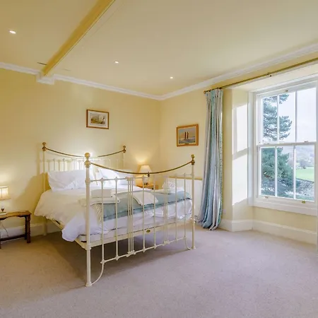 4 Bed In Village Llh03