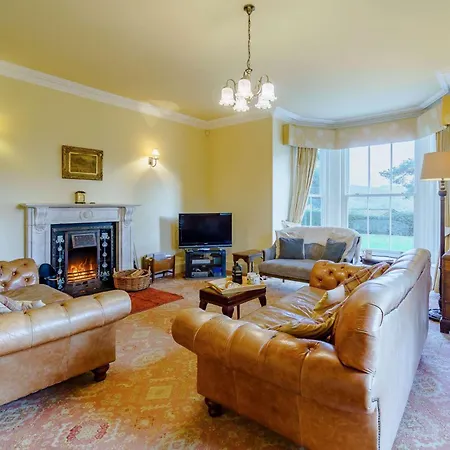 4 Bed In Village Llh03