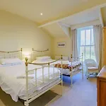 4 Bed In Oc-llh03 * Hawkshead